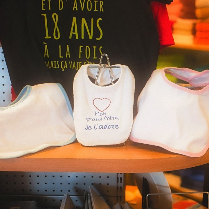 Bavoir personnalisé pour bébé | MonObjet.be