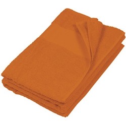Serviette de bain brodée