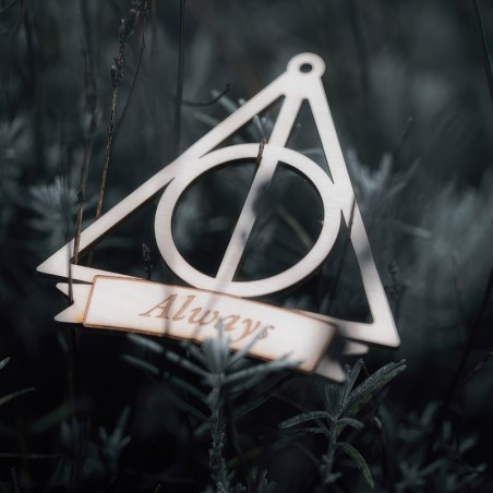 Boule découpée en bois "Reliques"